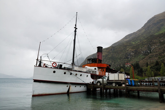 新西兰皇后镇百年蒸汽船