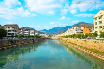 小镇 河流