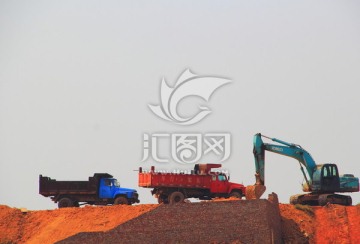 工程建设 挖机 运土车