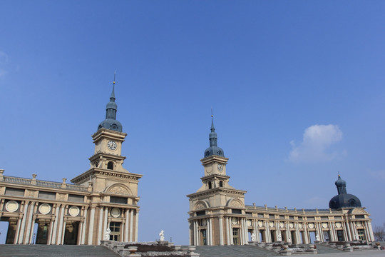 欧式建筑 广场 尖塔