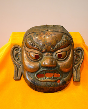 蒙古族萨满铜面具