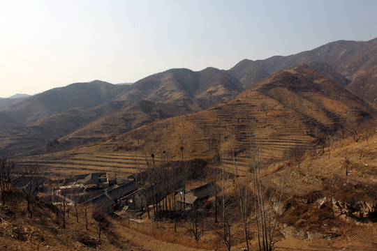 山地 盘山道