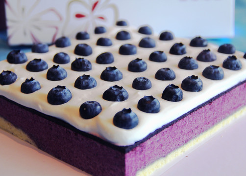 星级酒店蓝莓蛋糕