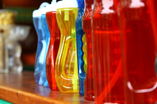 彩色塑料水杯