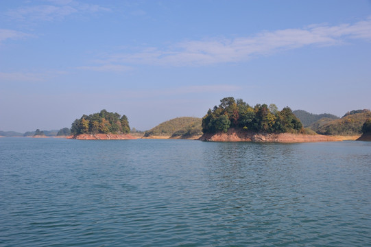 千岛湖 龙川湾 湖中岛 小岛