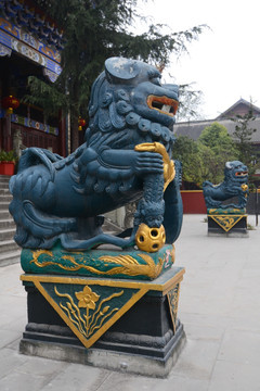 彭州佛山古寺彩狮雕塑