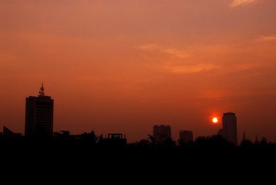 城市黄昏