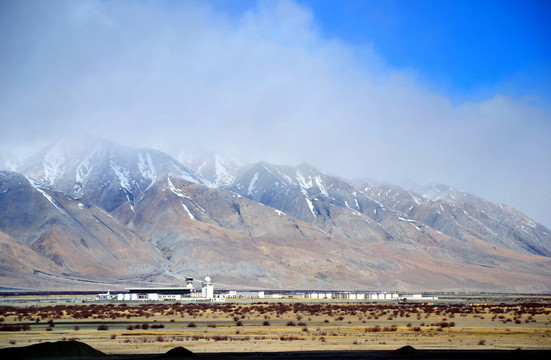 西藏阿里地区昆莎机场全景