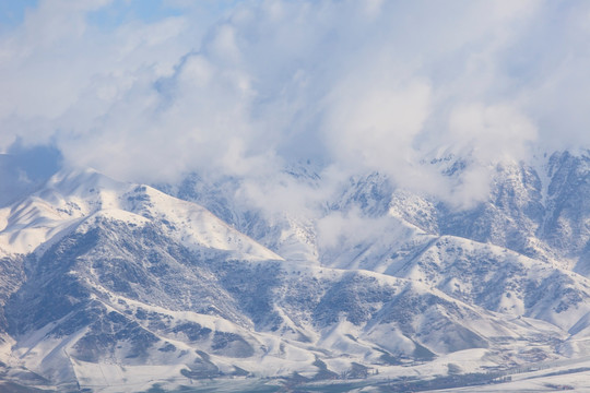 天山