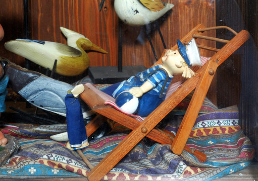欧式娃娃躺椅摆件