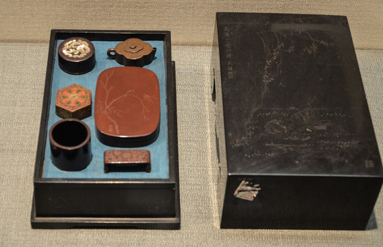 清代漆砂文具盒