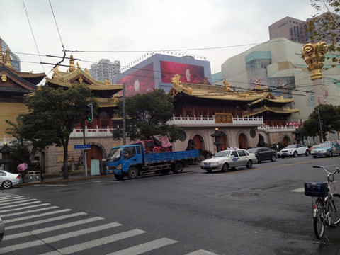 上海 都市 现代建筑 静安寺