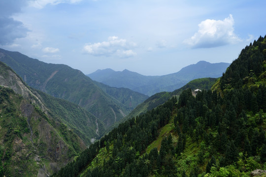 彭州太阳湾龙门峡风光