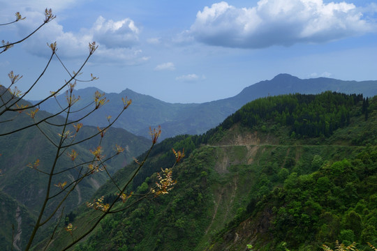 彭州太阳湾龙门峡风光