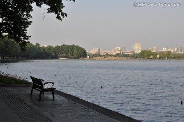 西湖 湖滨公园 白堤 傍晚