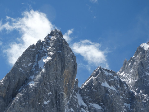 玉龙顶峰