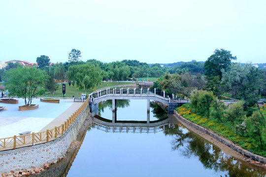 小桥 湖水