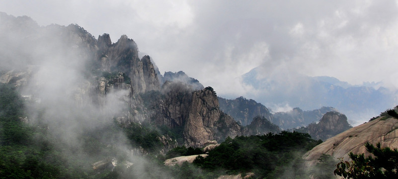 黄山风光宽幅全景