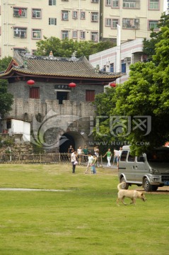 深圳新安故城南门