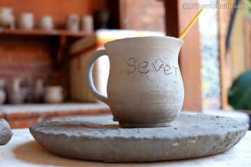 手工陶瓷杯子