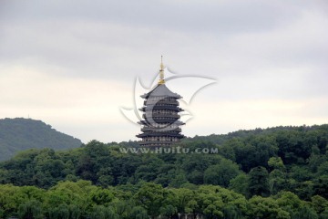 雷峰塔近景