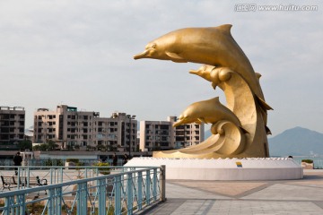 海豚 雕塑