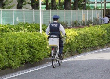 日本警察 片警