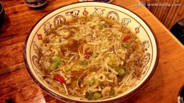 金針菇肥牛
