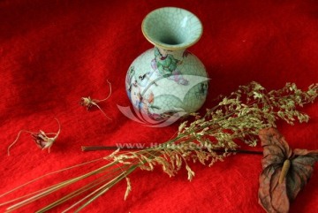 瓷瓶 麦穗草  古董