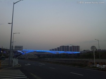 深圳北附件夜景