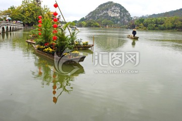 七星岩莲湖风光