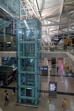 机场电梯