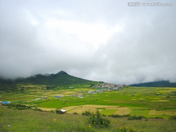 西藏吉隆沟乃村