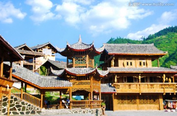 仿油畫 苗寨新貌
