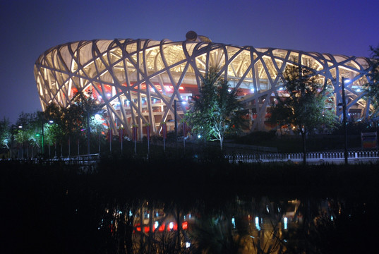 北京鸟巢的夜景