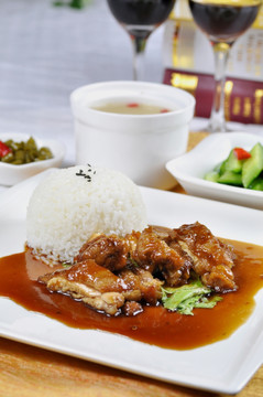 蜜汁雞排套餐飯