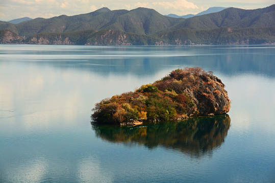 泸沽湖风景区岛屿