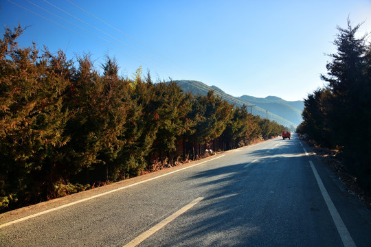 泸沽湖风景区道路