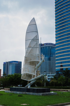 都市帆船雕塑