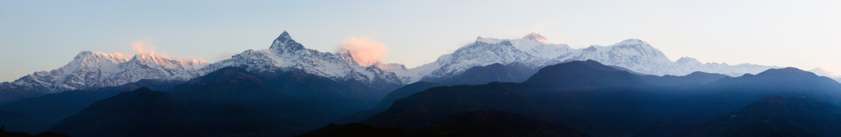 雪山全景图