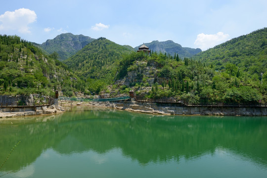 潭溪山风景区九龙潭