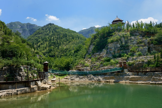 潭溪山风景区九龙潭