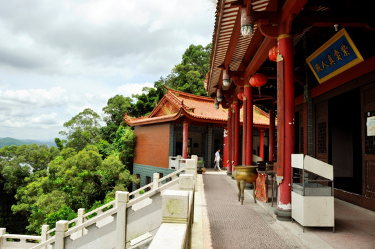 山顶道教寺庙