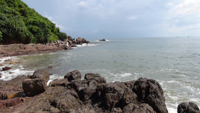 北海怪石滩一景