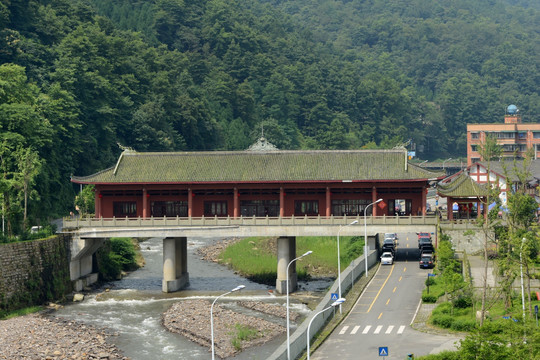 四川什邡蓥华镇廊桥