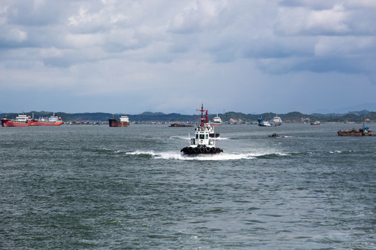 乘风破浪 船舶