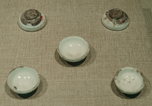 北宋白釉盅 登封窑瓷器