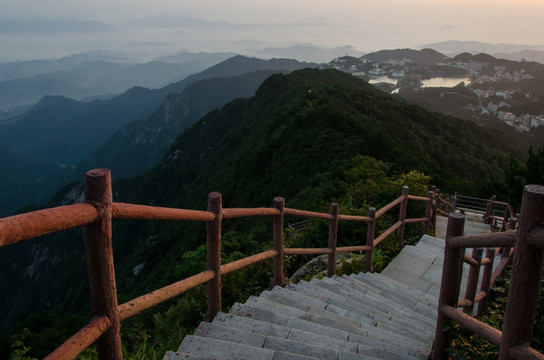 湖北九宫山风光