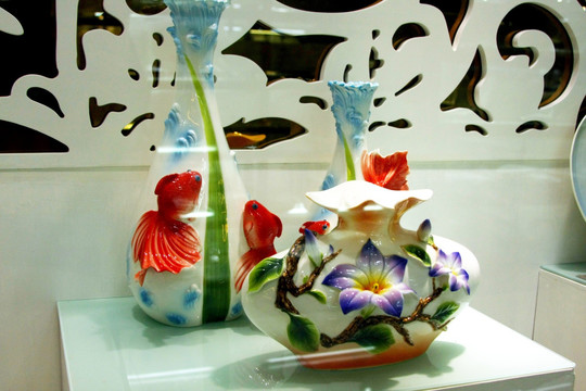 陶瓷瓶装饰