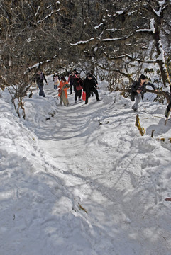 登雪山